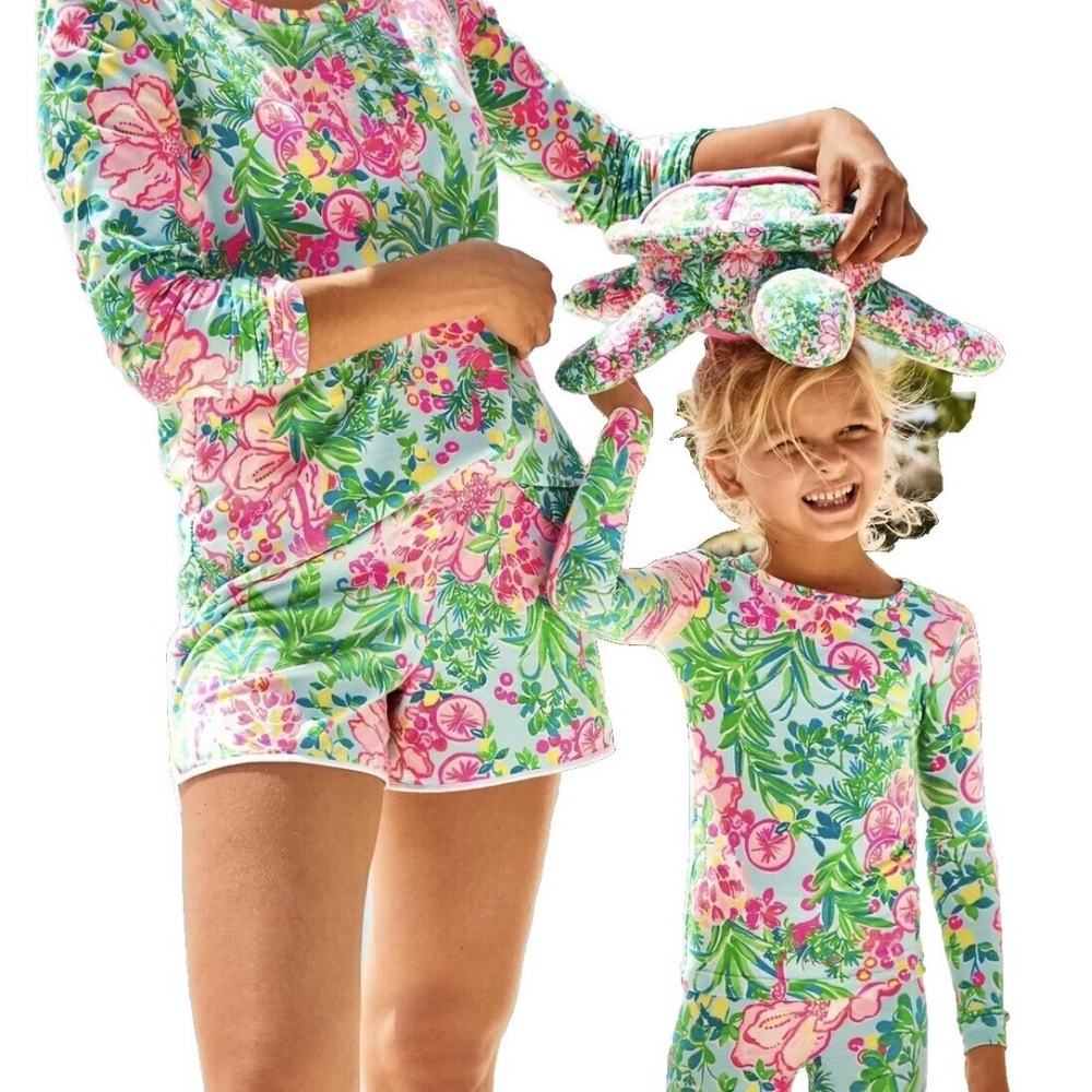 Lilly Pulitzer Girls Sammy Snug Pajamas Top Size 8
